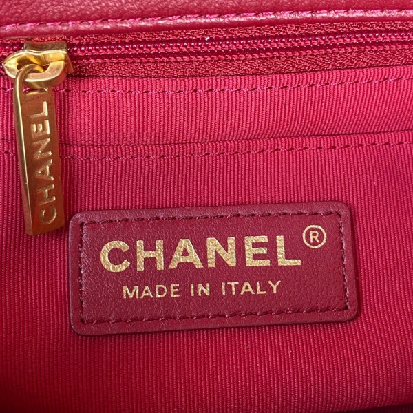 CHANEL FLAP BAG Comfortable 471 - Image 10