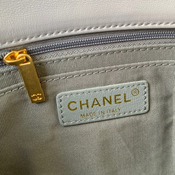 CHANEL FLAP BAG HighQuality 567 - Image 10