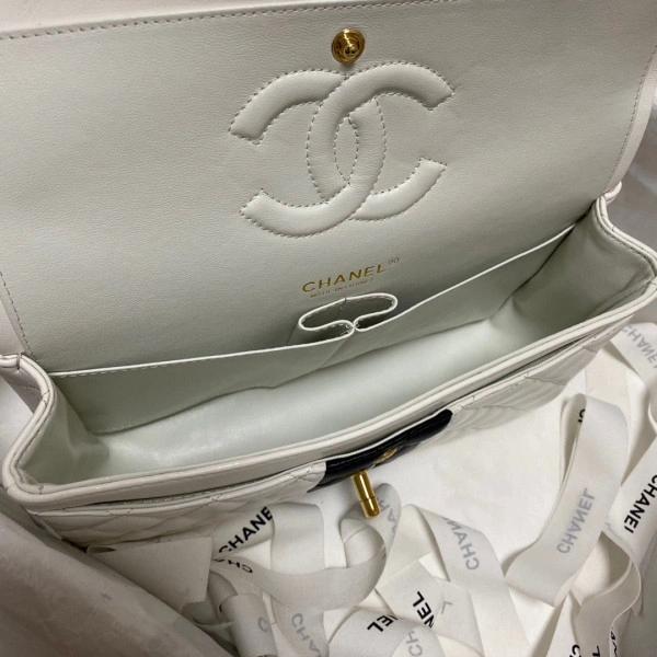 ModernLook CHANEL CHANELASSIC HANDBAG 611 - Image 10