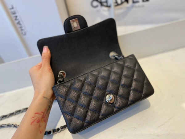 CHANEL FLAP BAG 20CM DailyWear 629 - Image 9