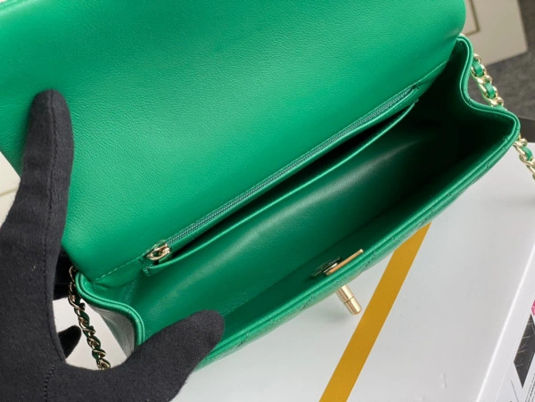 CHANEL MINI FLAP BAG WITH TOP HANDLE Affordable 992 - Image 9