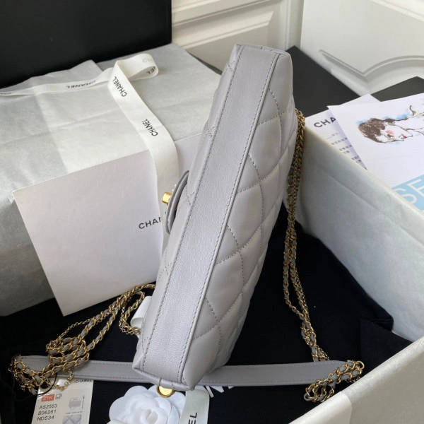 CHANEL FLAP BAG HighQuality 567 - Image 7