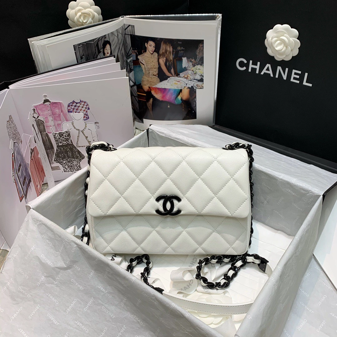 GoAnywhere CHANEL FLAP BAG 648 - Image 3