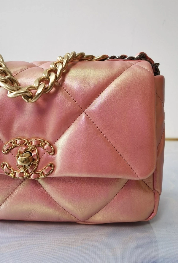 CHANEL 19 LARGE FLAP BAG DailyWear 84 - Image 4