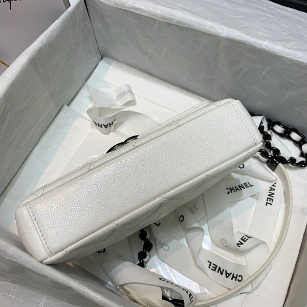 WellDesigned CHANEL SMALL FLAP BAG 659 - Image 8