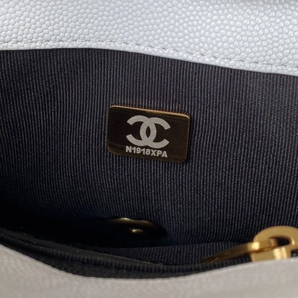 Popular CHANEL SMALL FLAP BAG 454 - Image 10