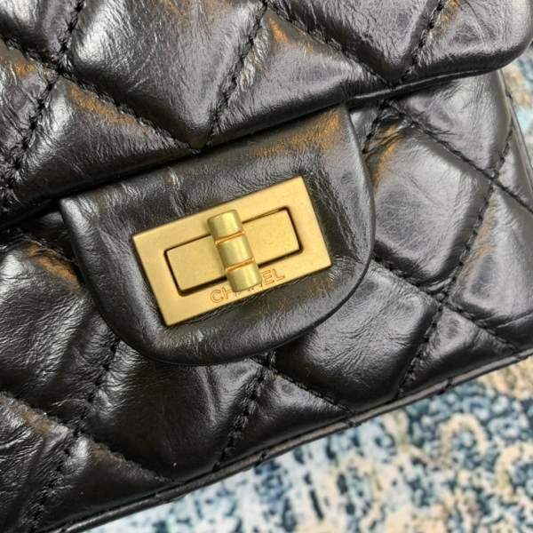 CHANEL FLAP BAG DailyWear 677 - Image 6