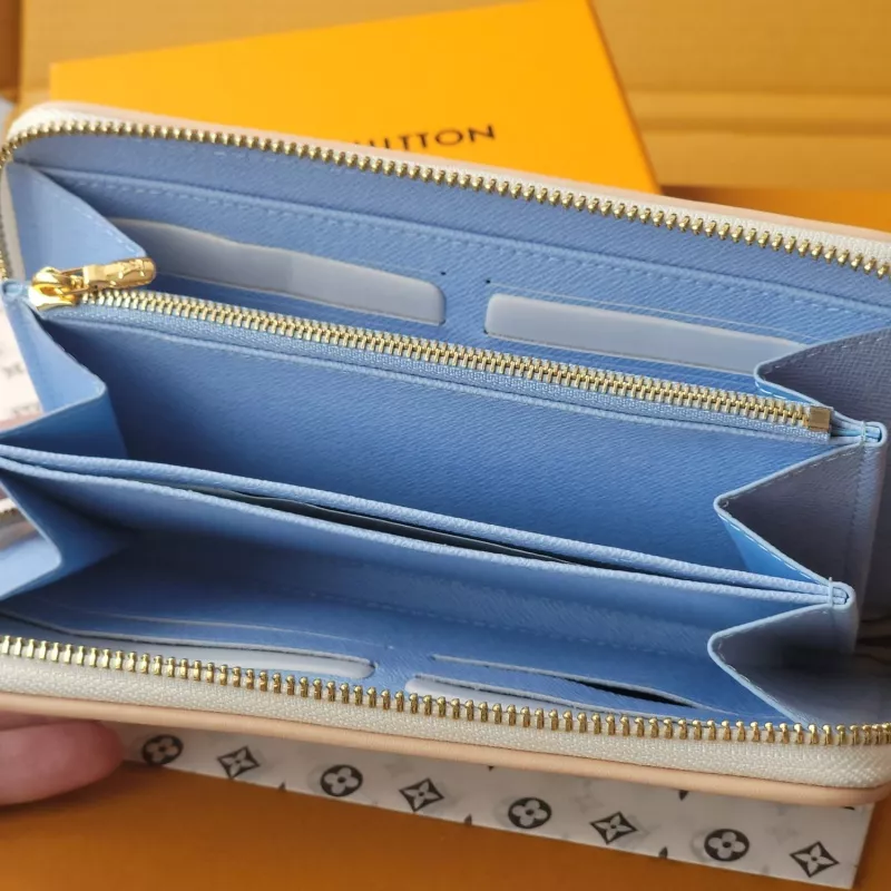 Affordable 1369 Louis Vuitton AAA Quality Card Case - Image 5