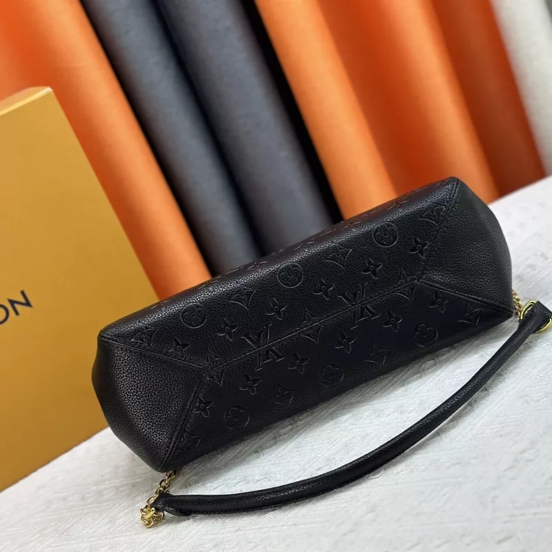 Affordable 1783 Louis Vuitton AAA Quality Messenger Bags For Women - Image 5