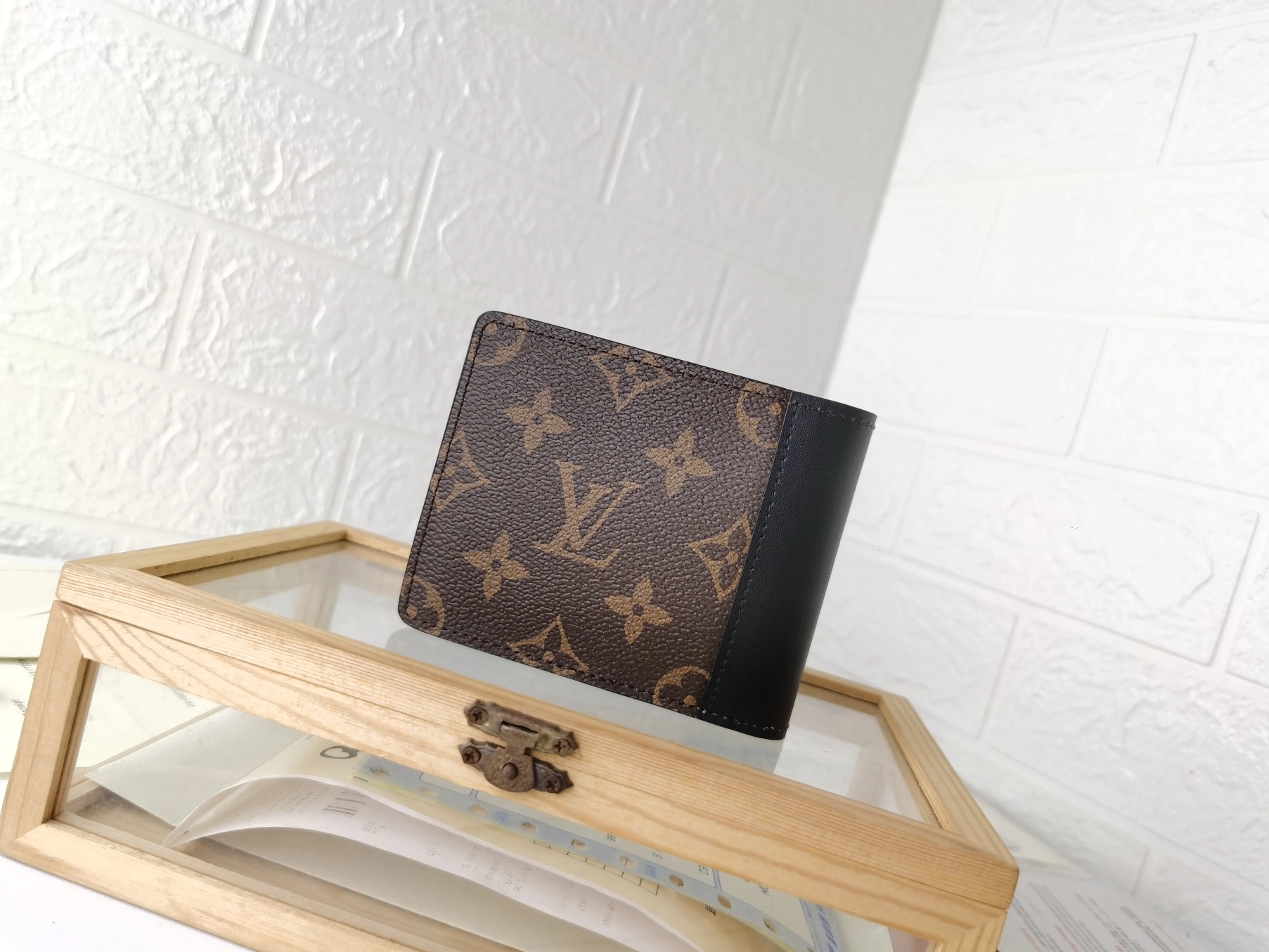 Affordable 8869 Louis Vuitton LV Wallets For Unisex