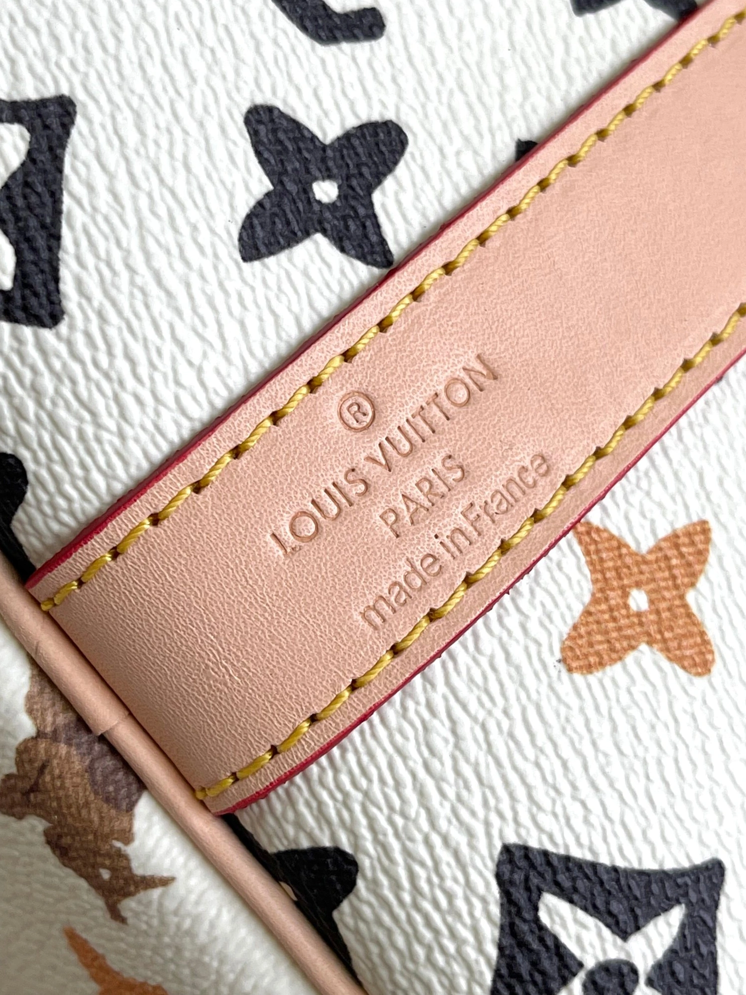 AllSeason 3791 Louis Vuitton Travel Bags - Image 6