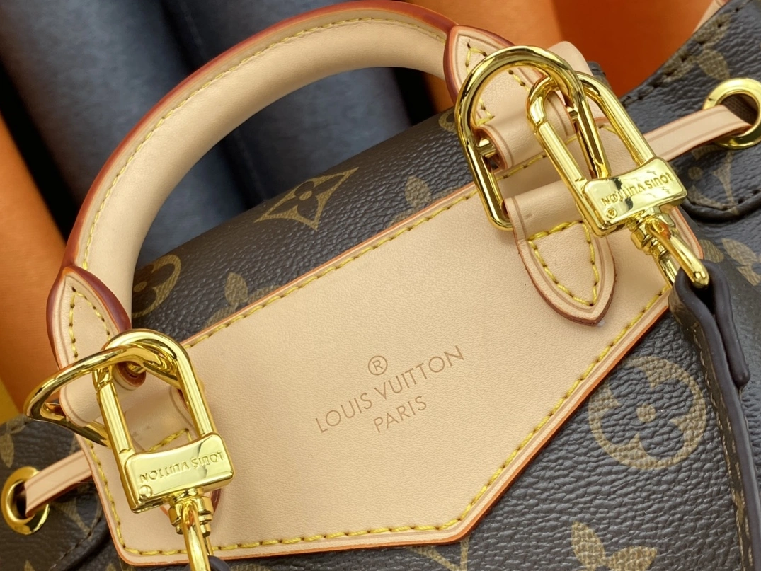 BestValue 4870 Louis Vuitton AAA Quality Backpacks For Women - Image 6