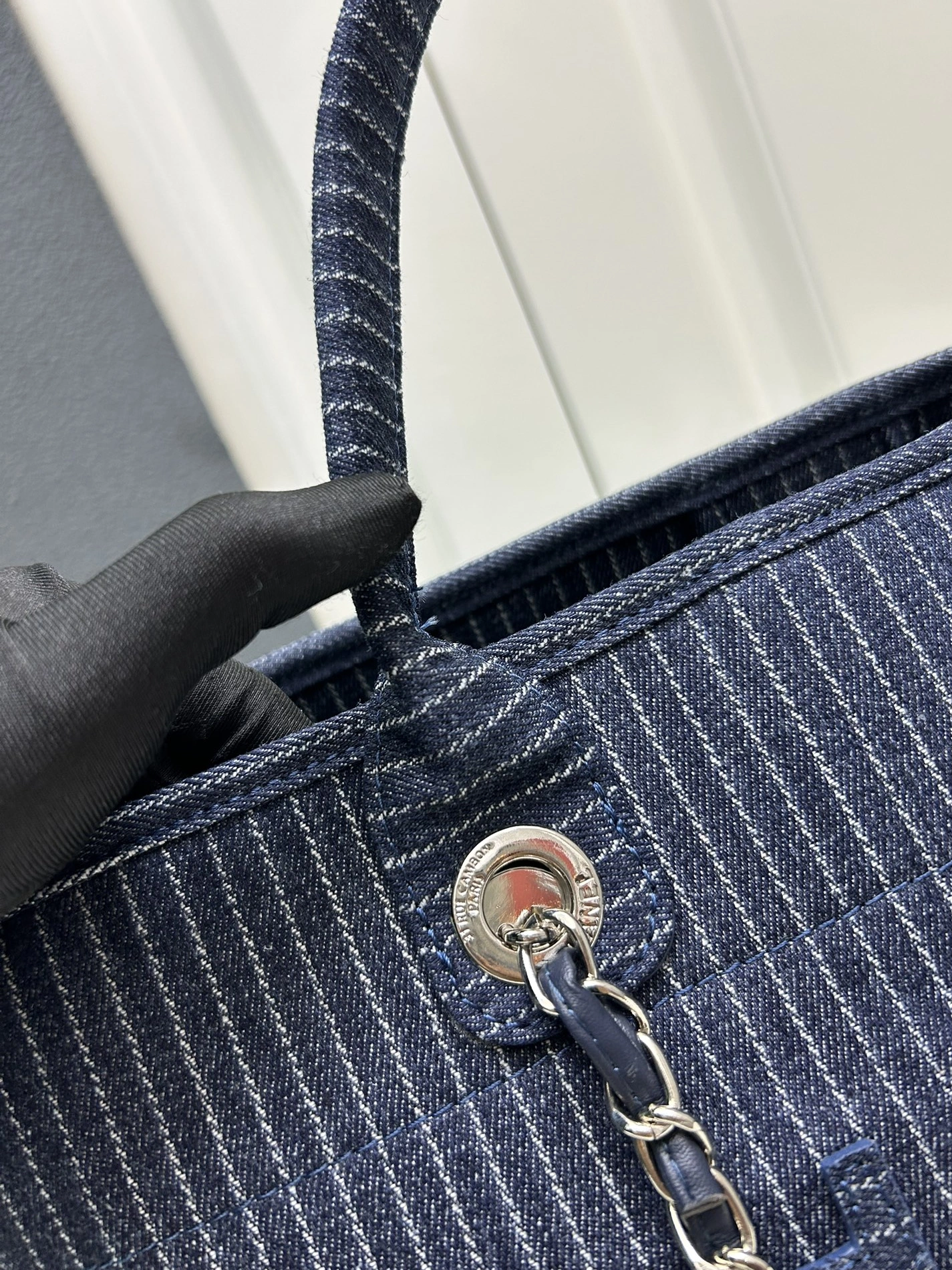 Bold 4540 Chanel AAA Quality Handbags For Women - Image 4