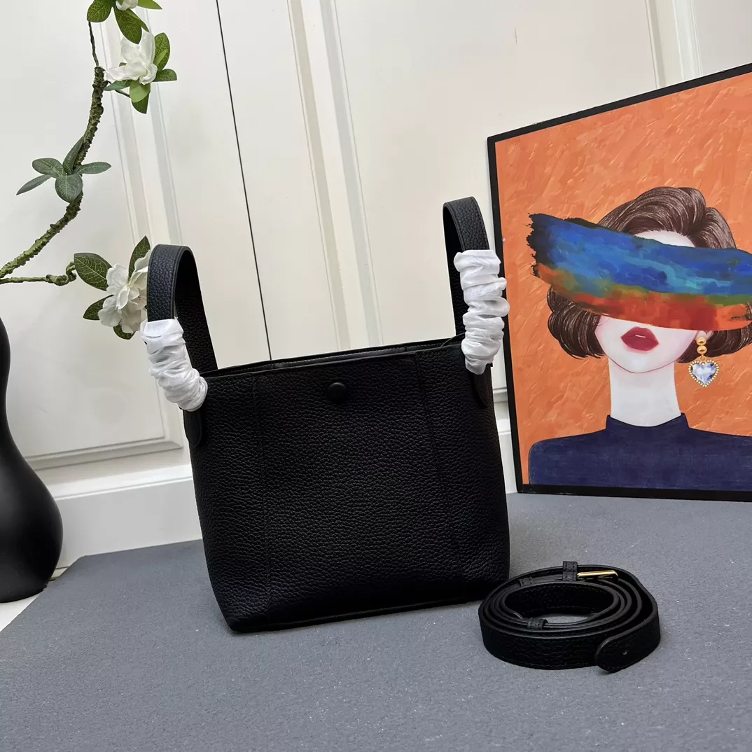 Bold 5361 Christian Dior AAA Quality Handbags For Women - Image 3