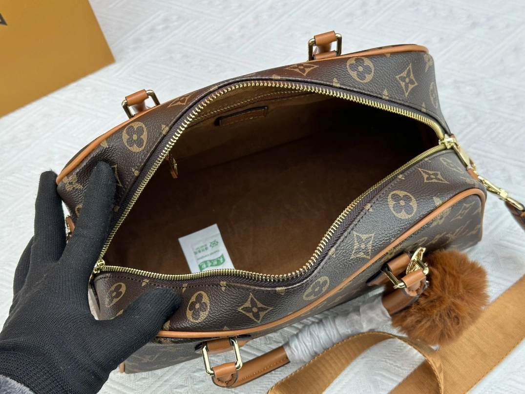 Bright 3180 Louis Vuitton AAA Quality Handbags For Women - Image 7