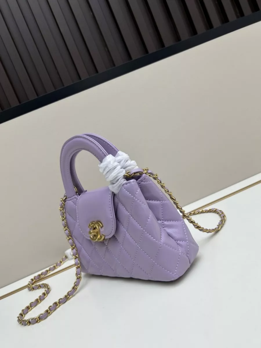 Bright 6510 Chanel AAA Quality Handbags For Women