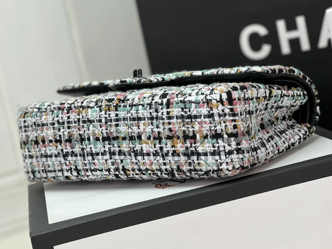 Chanel AAA Quality Messenger Bags For Women Bright 6085 - Image 4