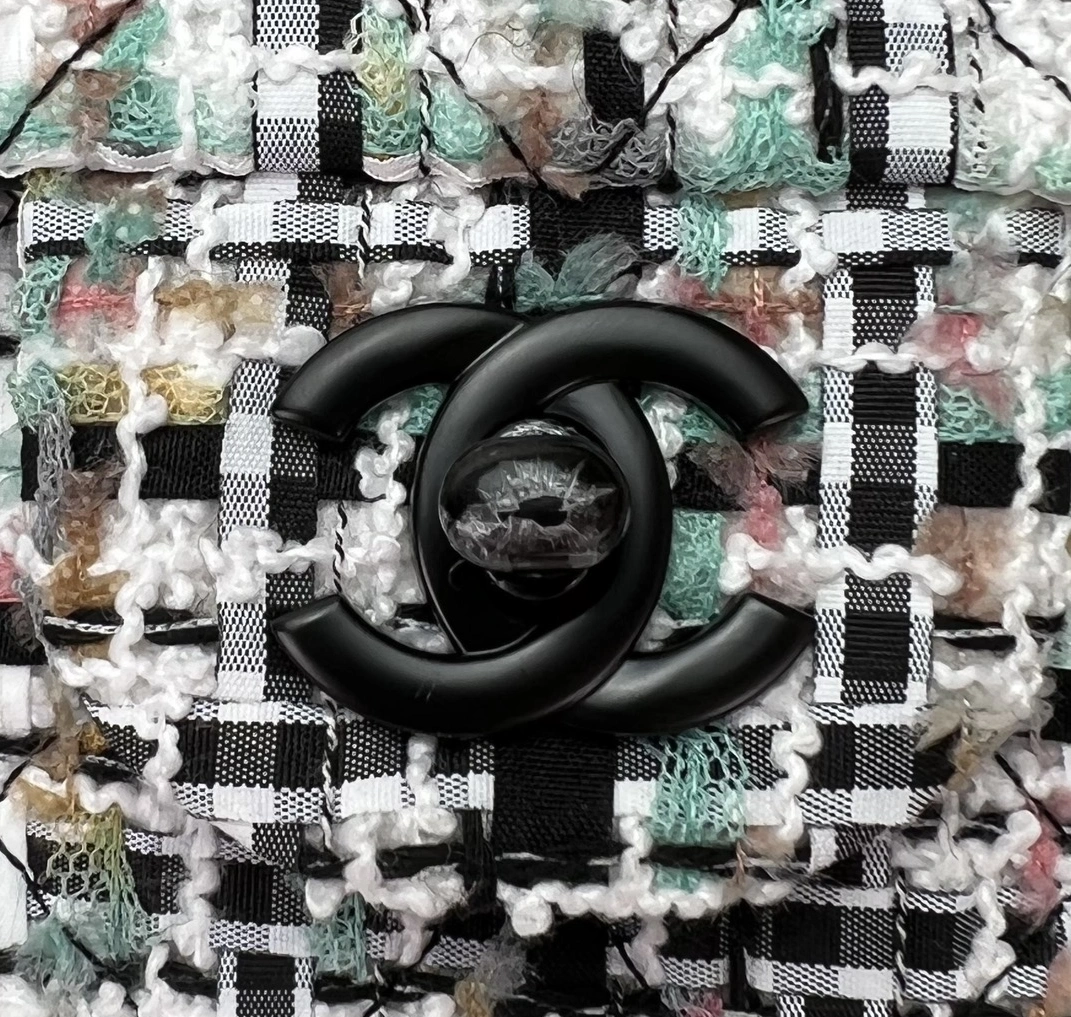 Chanel AAA Quality Messenger Bags For Women Bright 6085 - Image 5