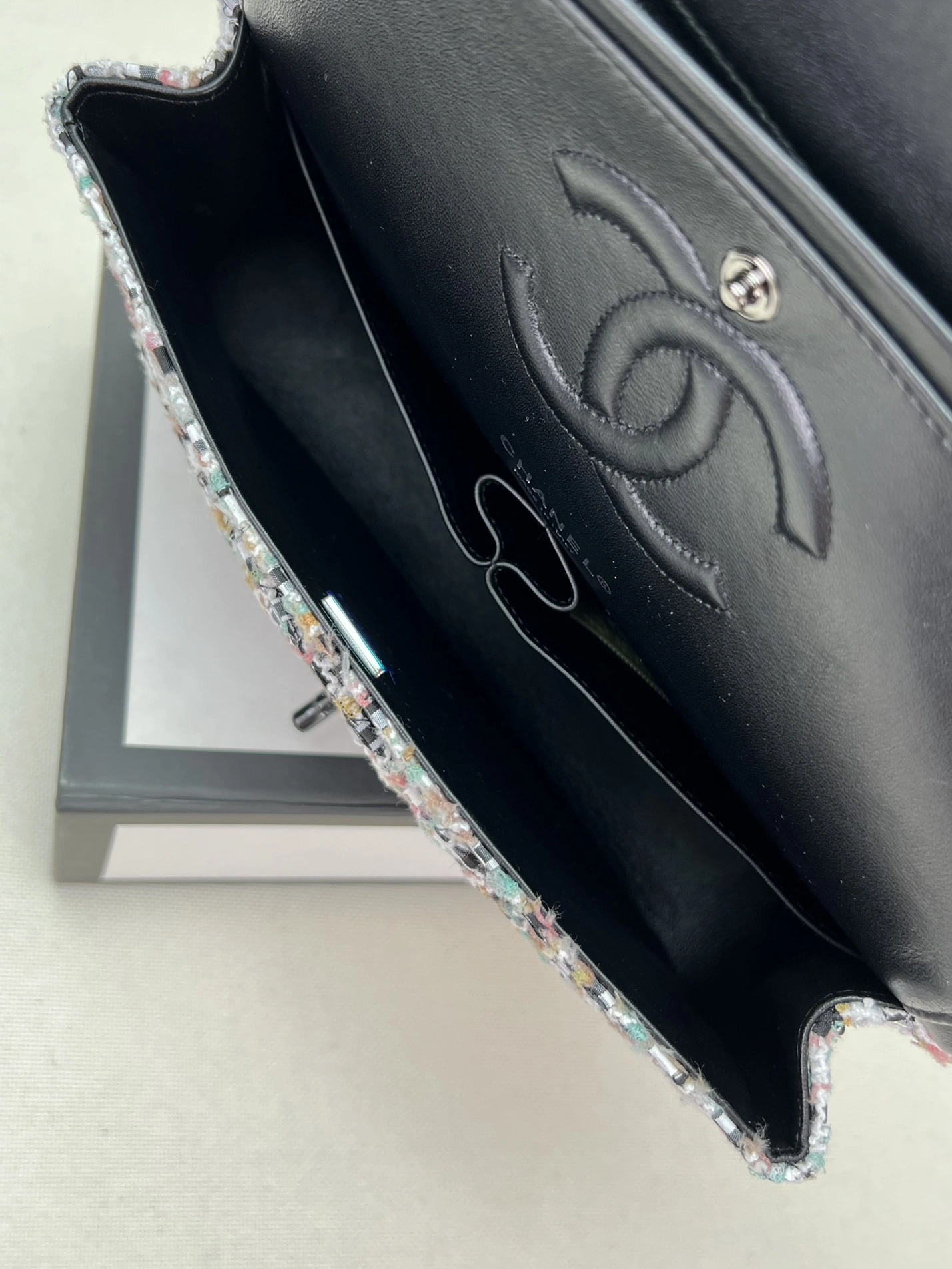 Chanel AAA Quality Messenger Bags For Women Bright 6085 - Image 6