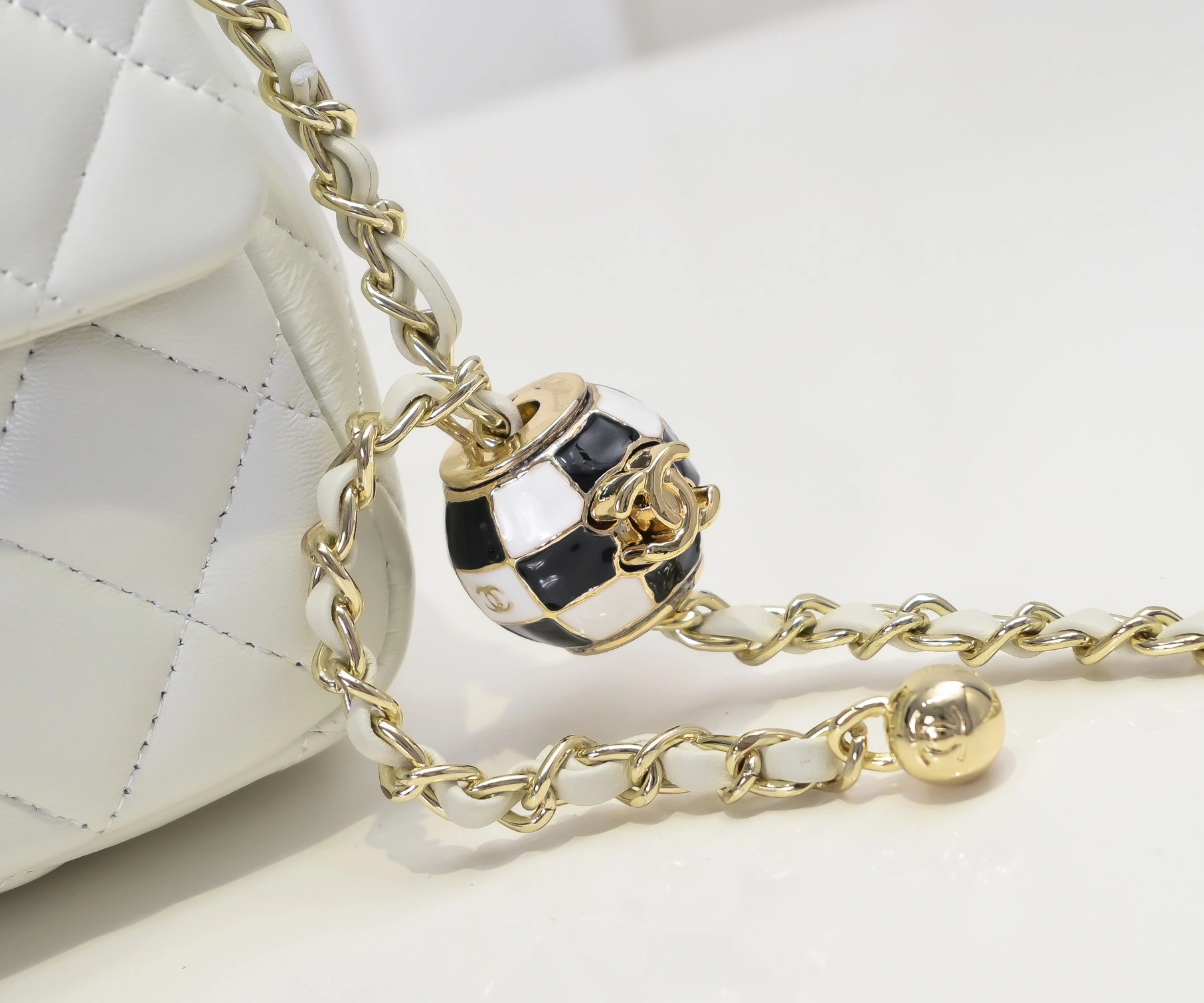 Chanel AAA Quality Messenger Bags For Women Elegant 3404 - Image 6