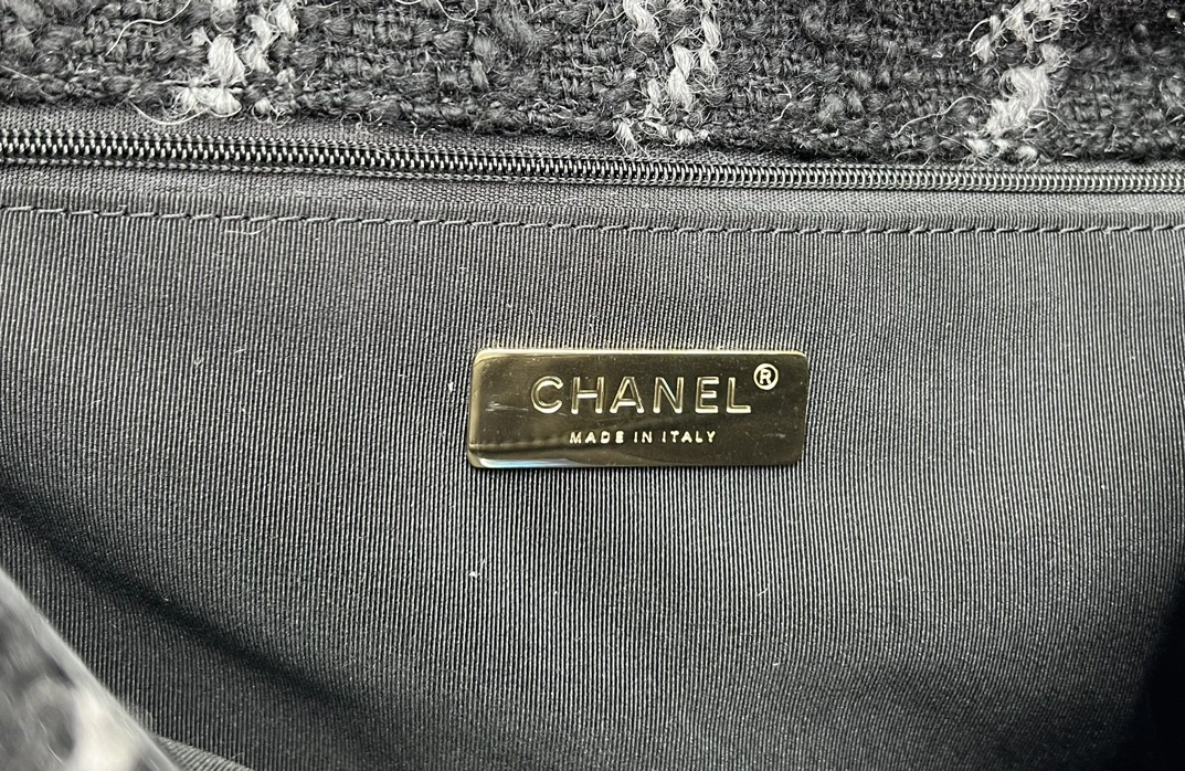 Chanel AAA Quality Messenger Bags For Women Fashionable 2730 - Image 7