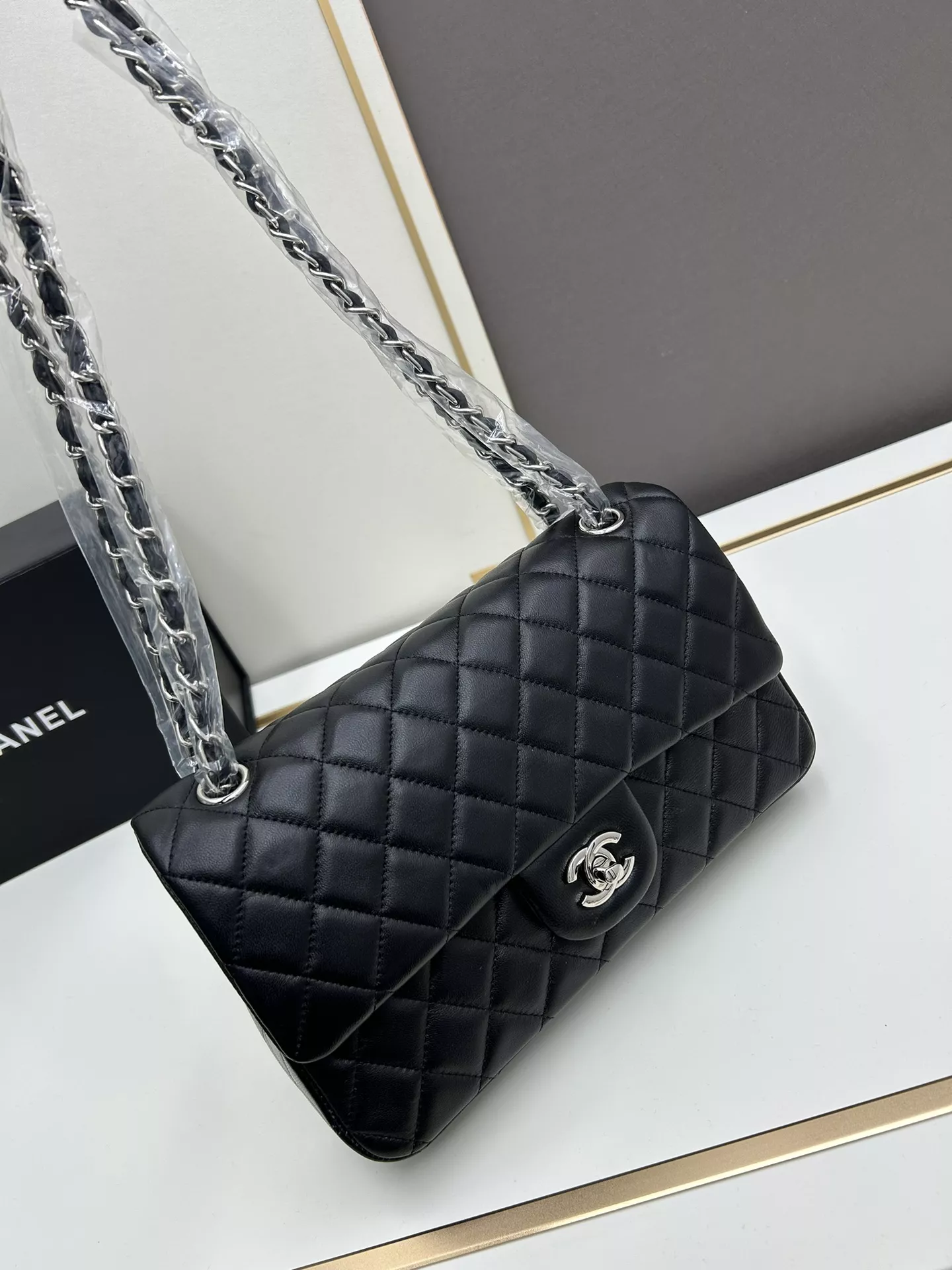Chanel AAA Quality Shoulder Bags For Women Bright 5702