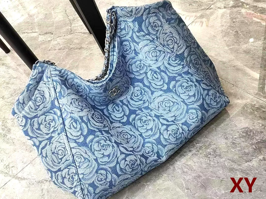 Chanel Handbags For Women Flexible 8388