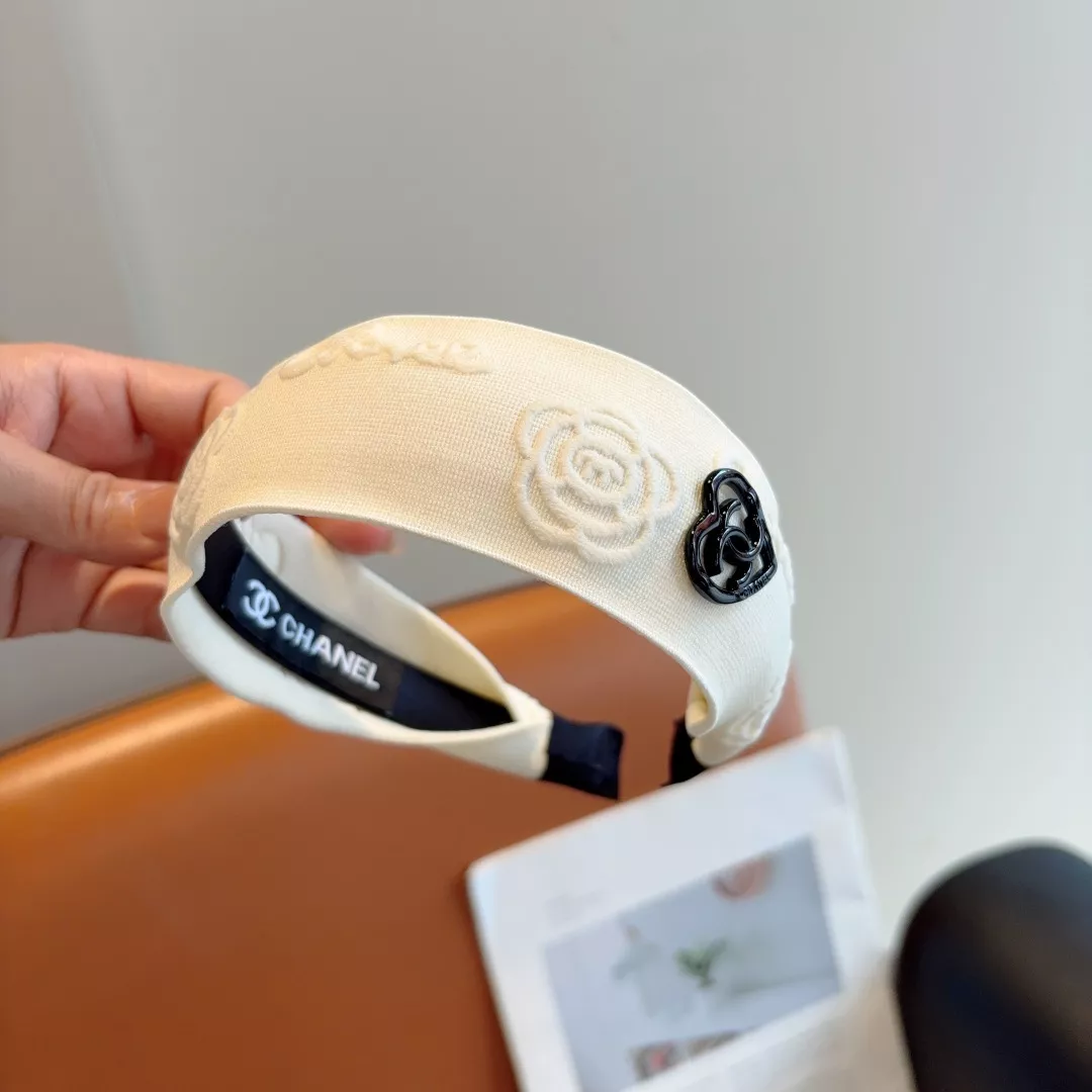 Chanel Headband For Women Sophisticated 7899 - Image 3