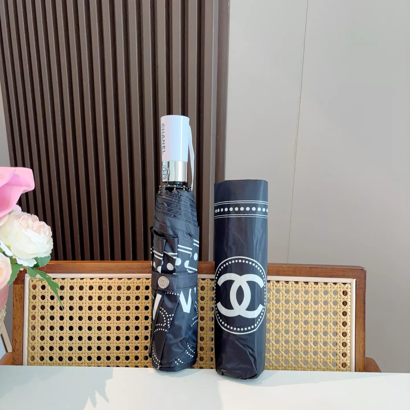 Chanel Umbrellas Resilient 7601 - Image 4