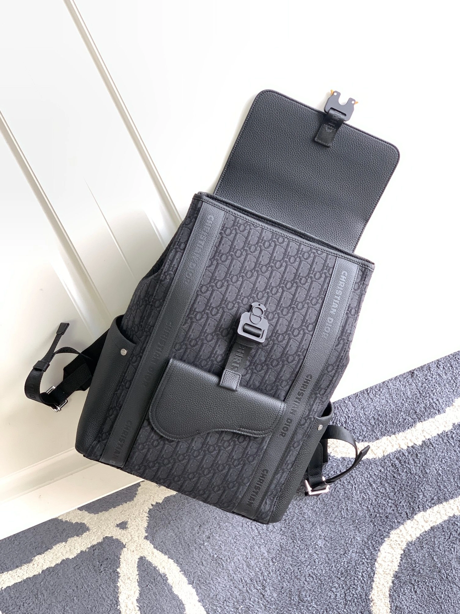 Christian Dior AAA Man Backpacks Breathable 6230 - Image 7