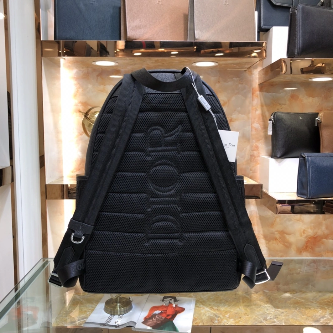 Christian Dior AAA Man Backpacks Bright 4729 - Image 3