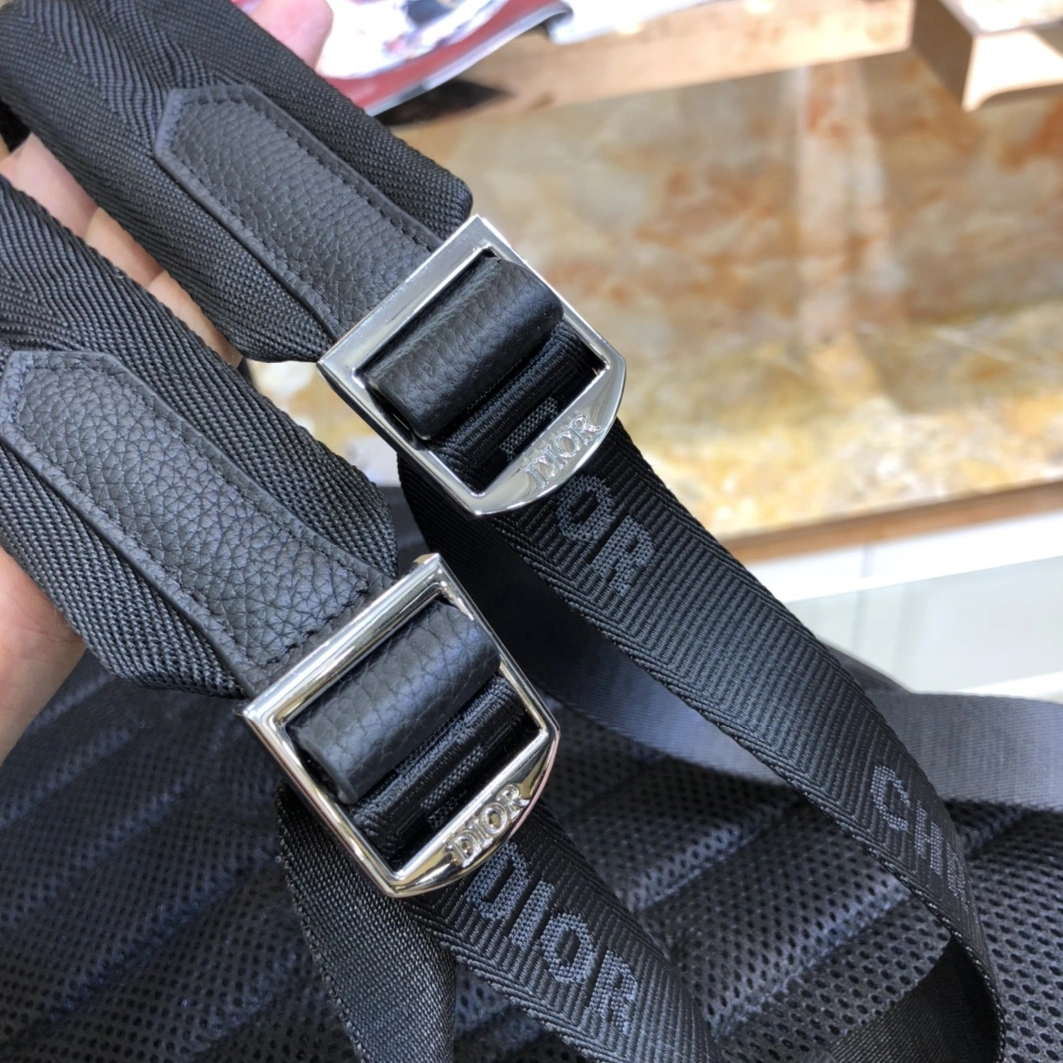 Christian Dior AAA Man Backpacks Bright 4729 - Image 6