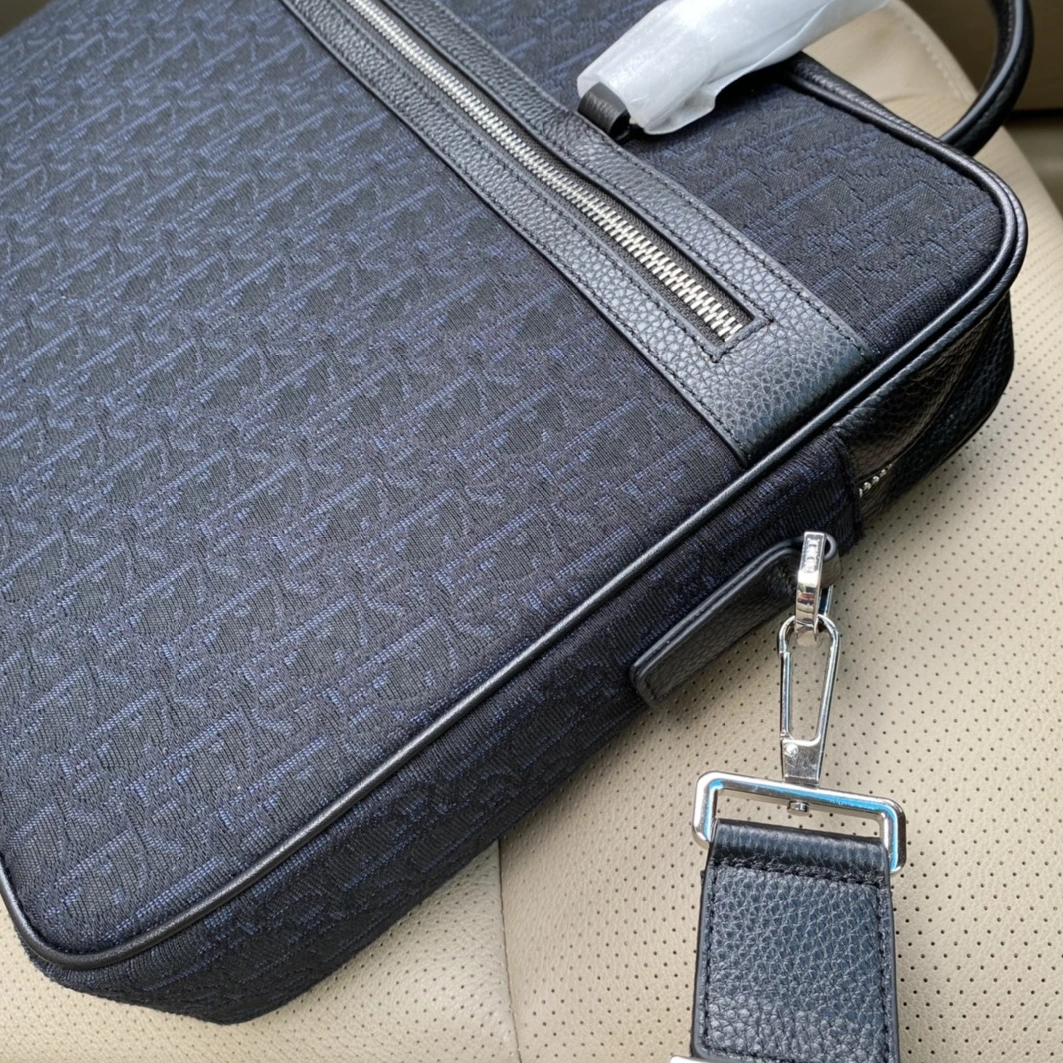 Christian Dior AAA Man Handbags SmartChoice 815 - Image 4