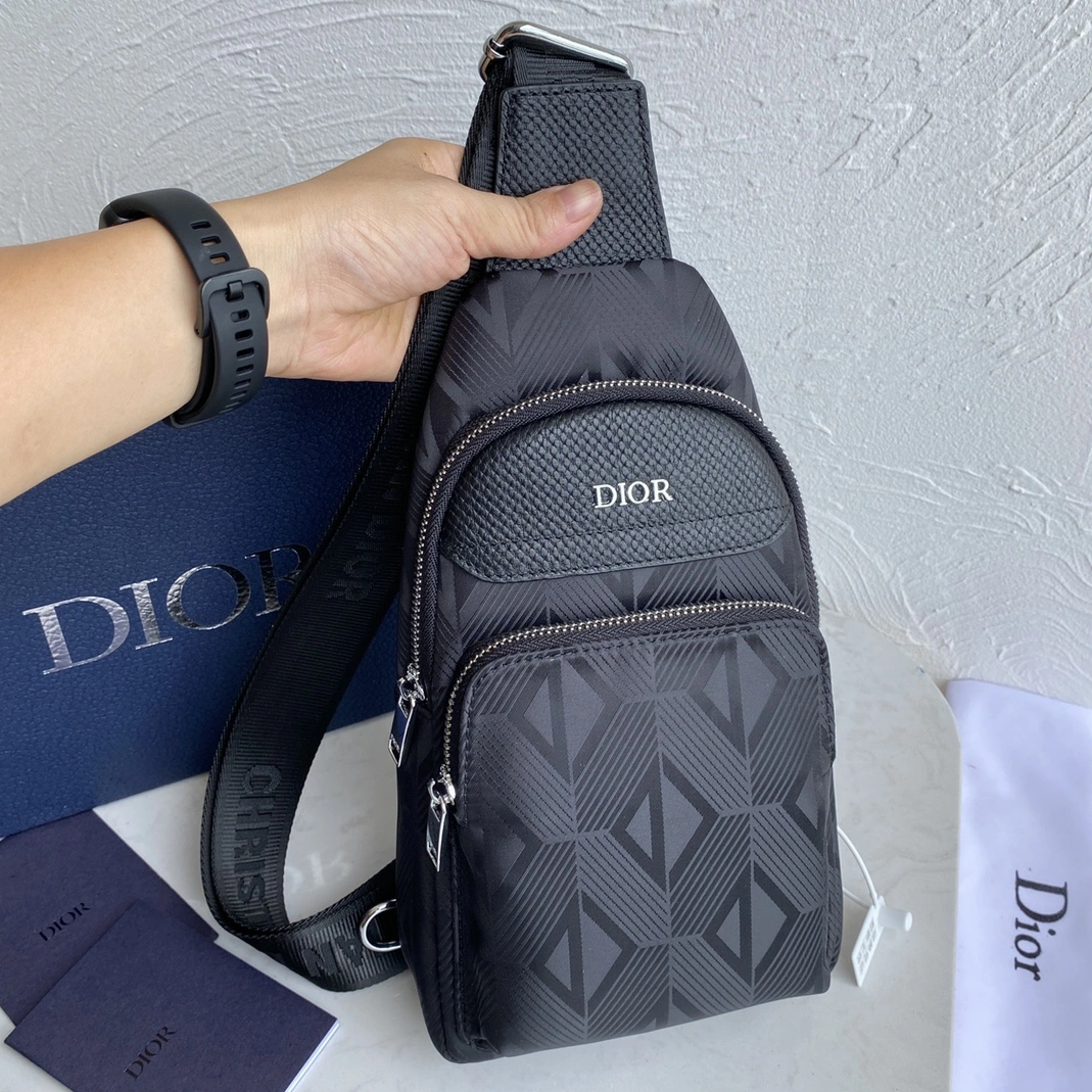 Christian Dior AAA Man Messenger Bags Breathable 3315 - Image 4