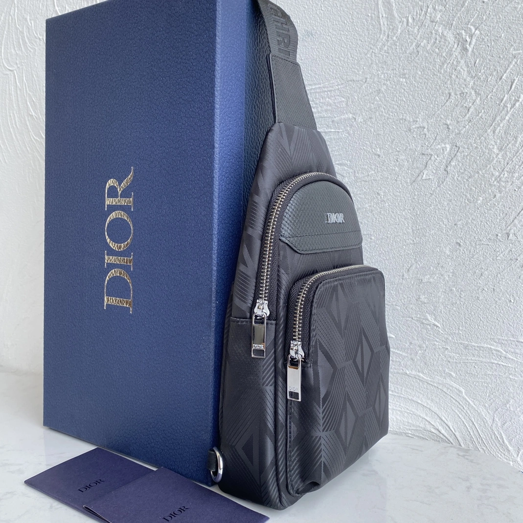 Christian Dior AAA Man Messenger Bags Breathable 3315 - Image 5