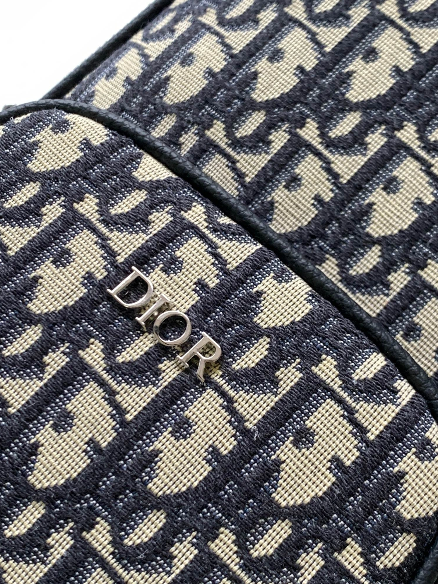 Christian Dior AAA Man Messenger Bags Stylish 8740 - Image 5