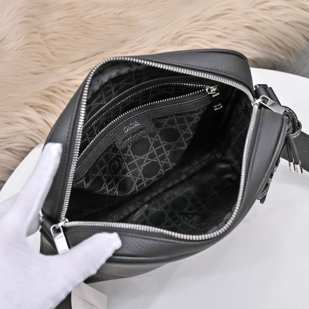 Christian Dior AAA Man Messenger Bags Timeless 6282 - Image 7