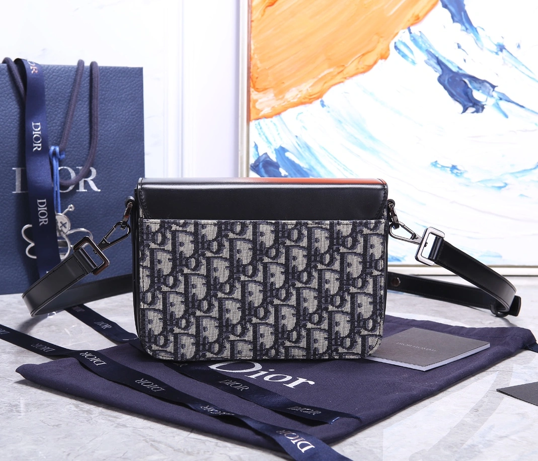 Christian Dior AAA Man Messenger Bags Unique 469 - Image 3