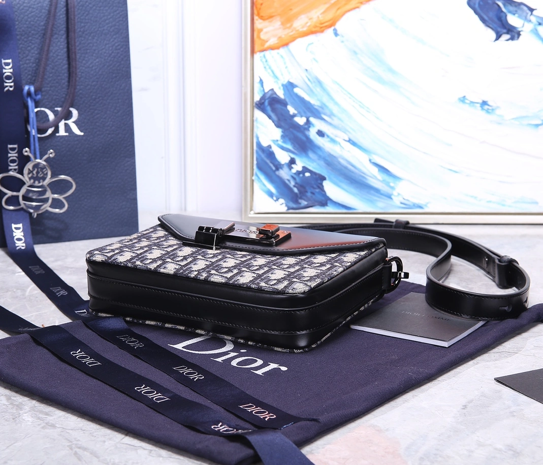 Christian Dior AAA Man Messenger Bags Unique 469 - Image 5