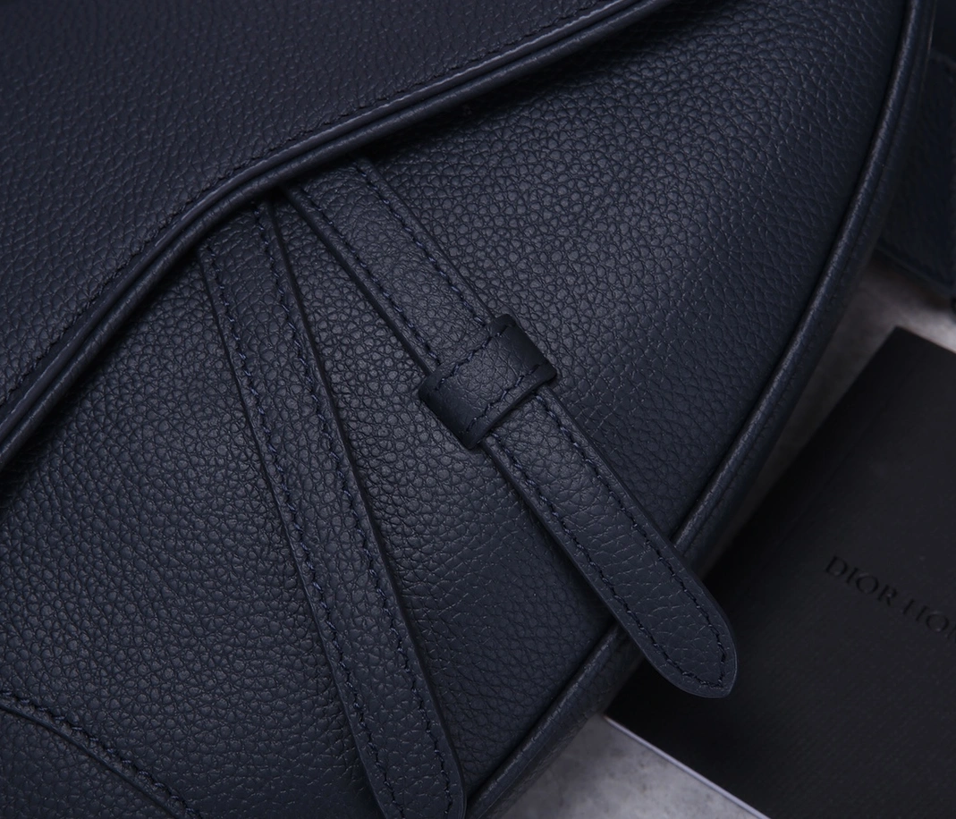 Christian Dior AAA Man Messenger Bags Vibrant 1797 - Image 6