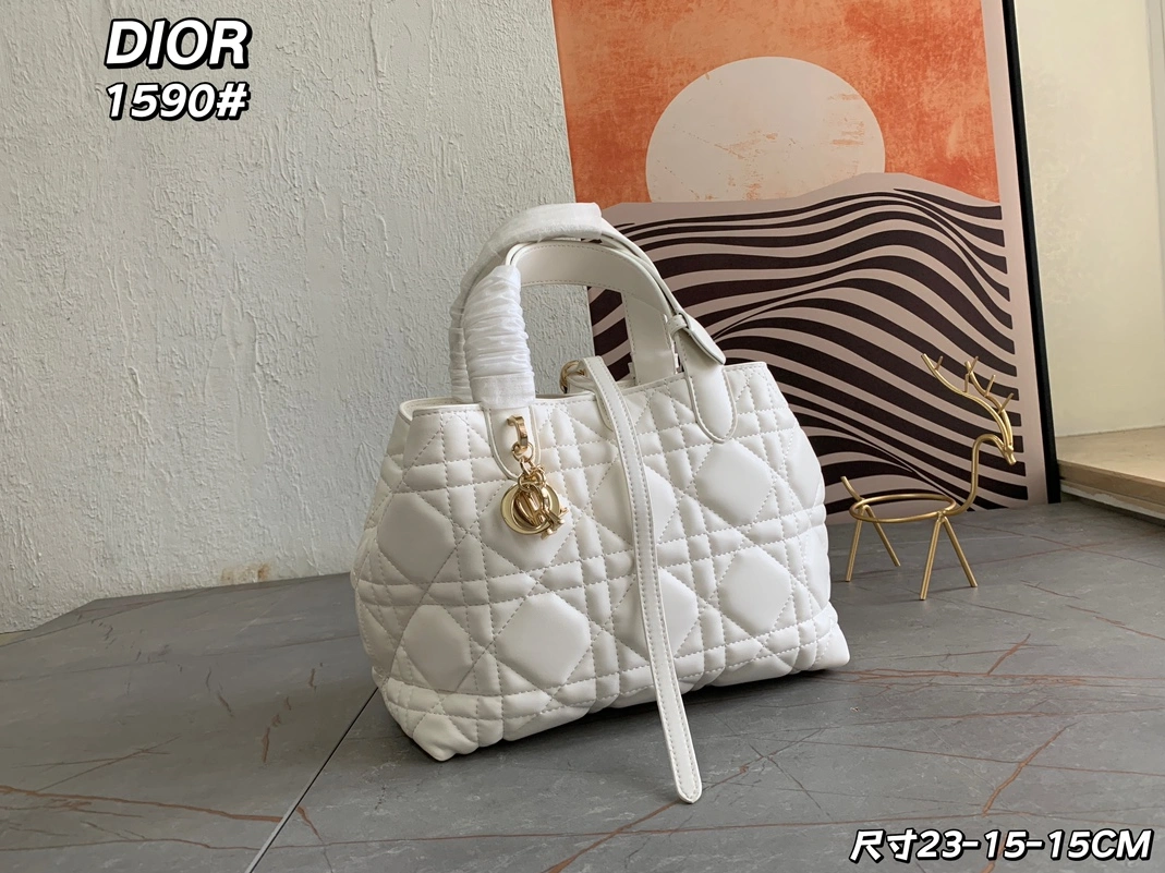 Christian Dior AAA Quality Handbags For Women Affordable 4977