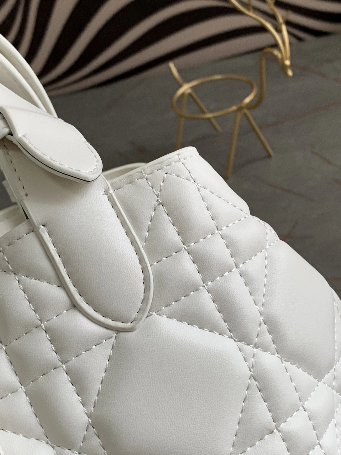 Christian Dior AAA Quality Handbags For Women Affordable 4977 - Image 5