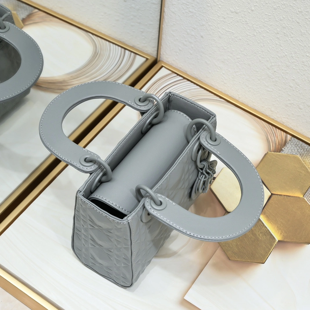 Christian Dior AAA Quality Handbags For Women Breathable 5455 - Image 6