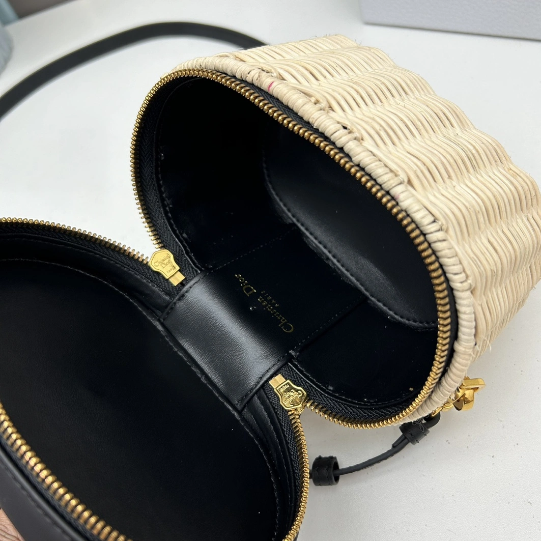 Christian Dior AAA Quality Handbags For Women Modern 6675 - Image 6