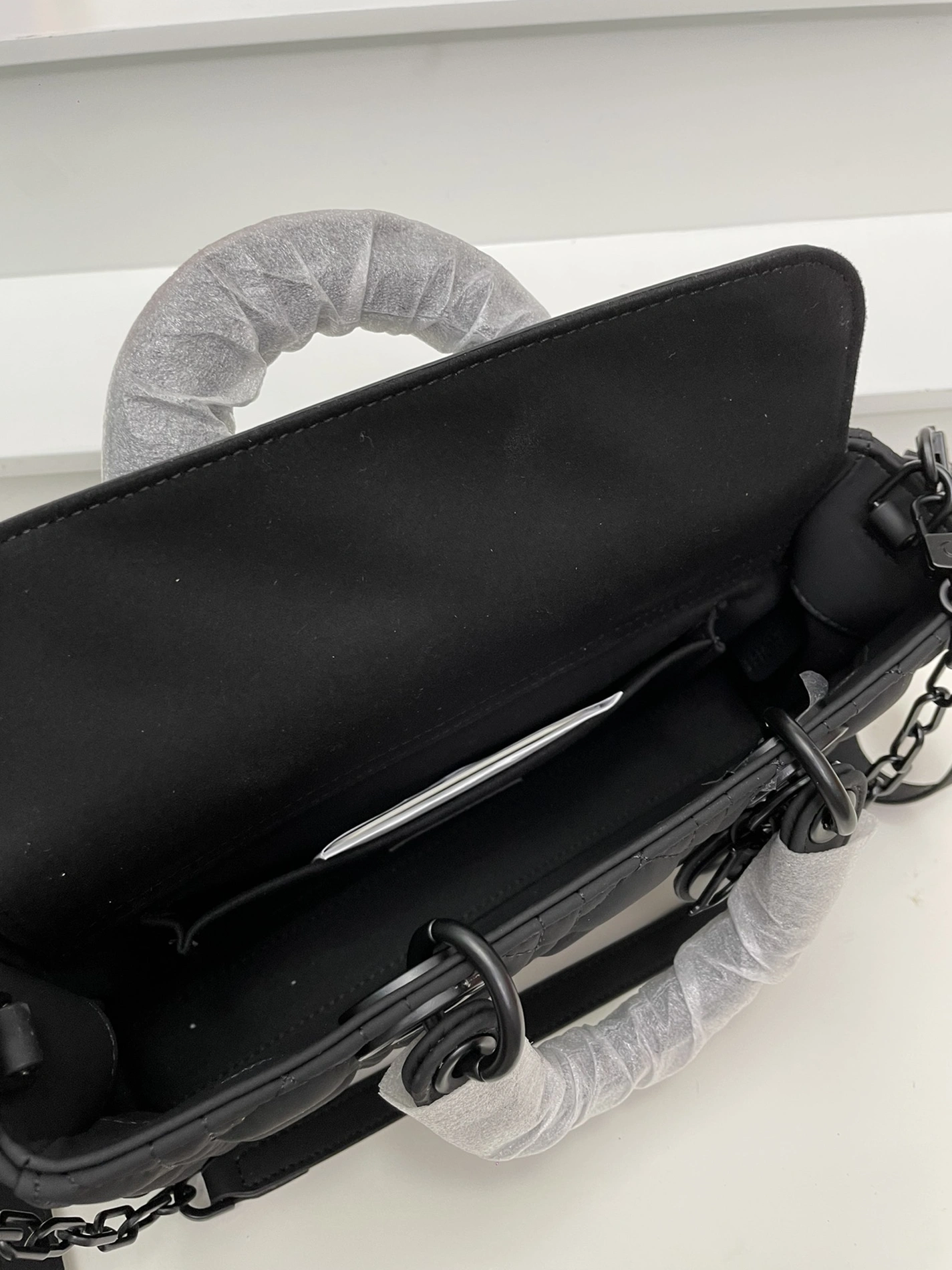 Christian Dior AAA Quality Handbags For Women Sleek 2945 - Image 7