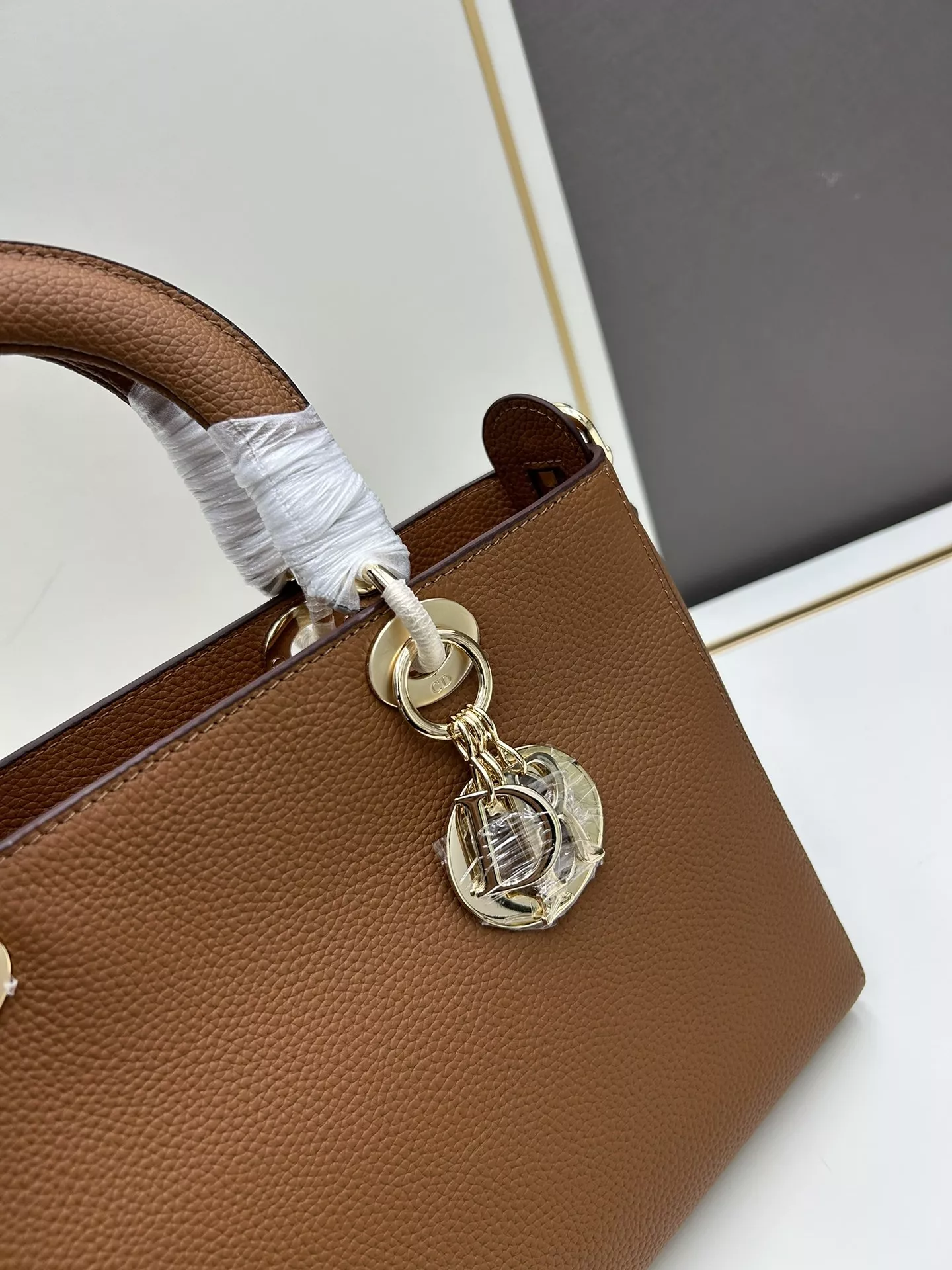 Christian Dior AAA Quality Handbags For Women Timeless 8070 - Image 4