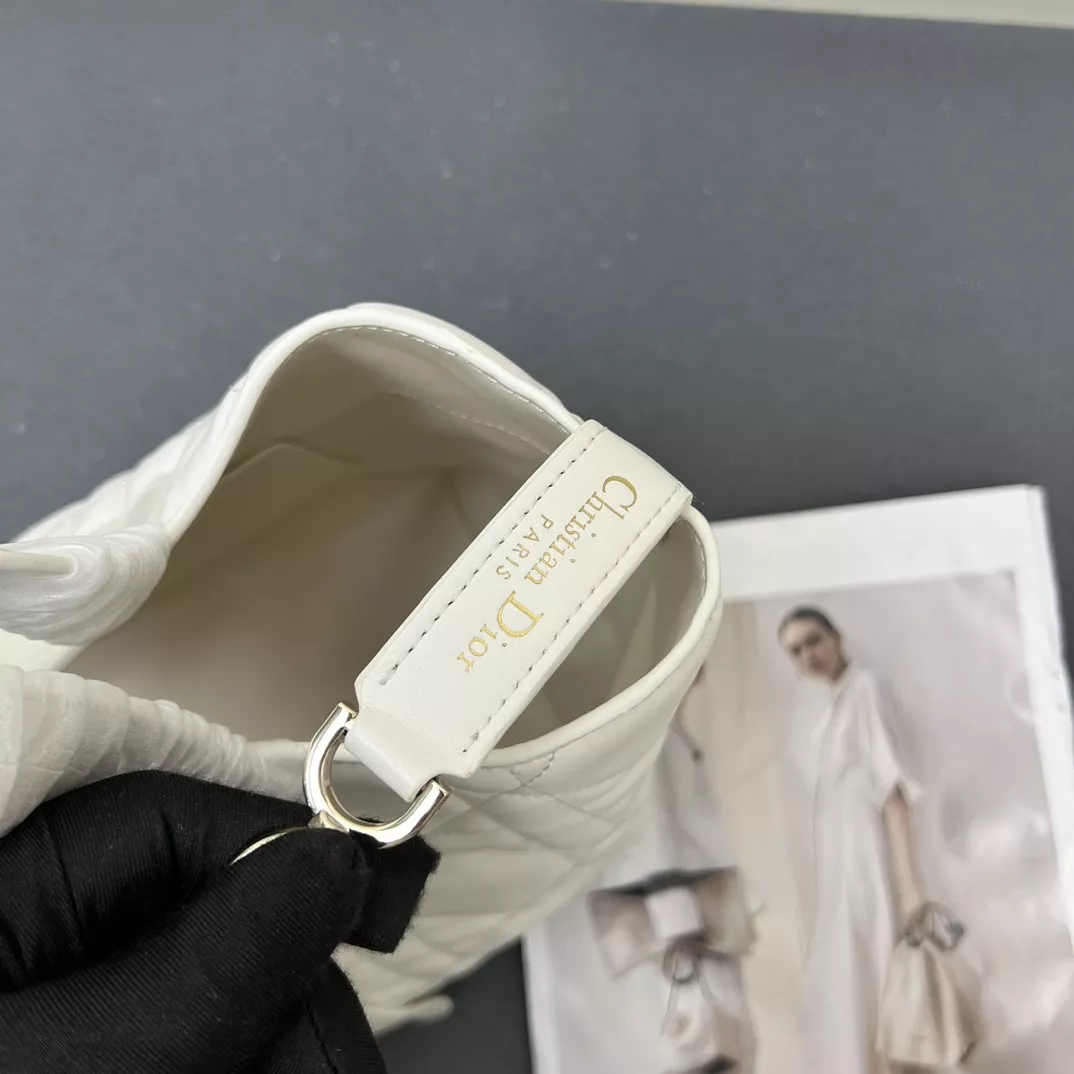 Christian Dior AAA Quality Handbags For Women Versatile 1196 - Image 7