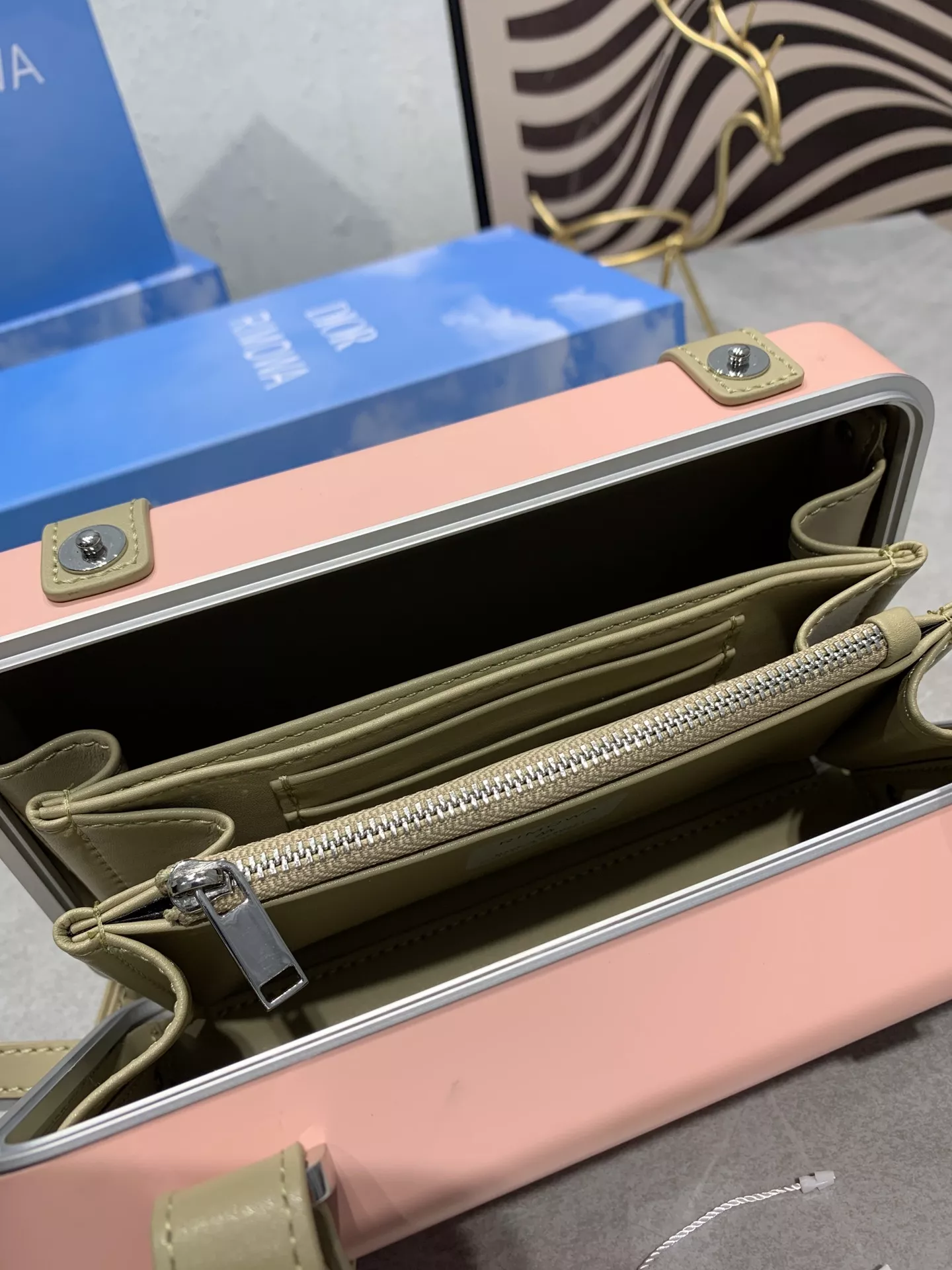 Christian Dior AAA Quality Messenger Bags For Unisex SportInspired 9442 - Image 8