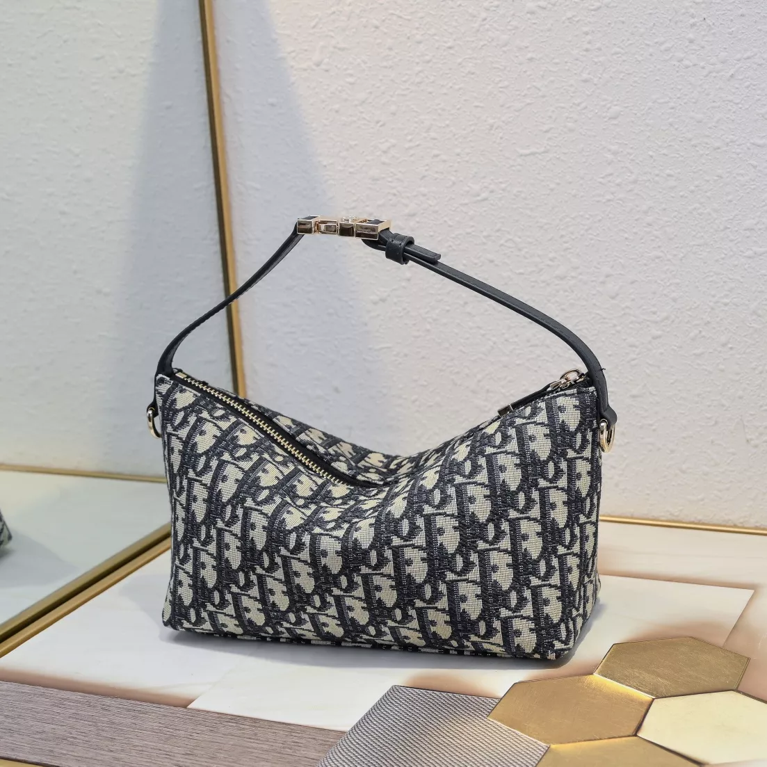 Christian Dior AAA Quality Messenger Bags For Women EyeCatching 5114 - Image 3