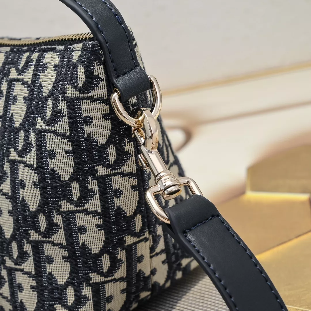 Christian Dior AAA Quality Messenger Bags For Women EyeCatching 5114 - Image 5